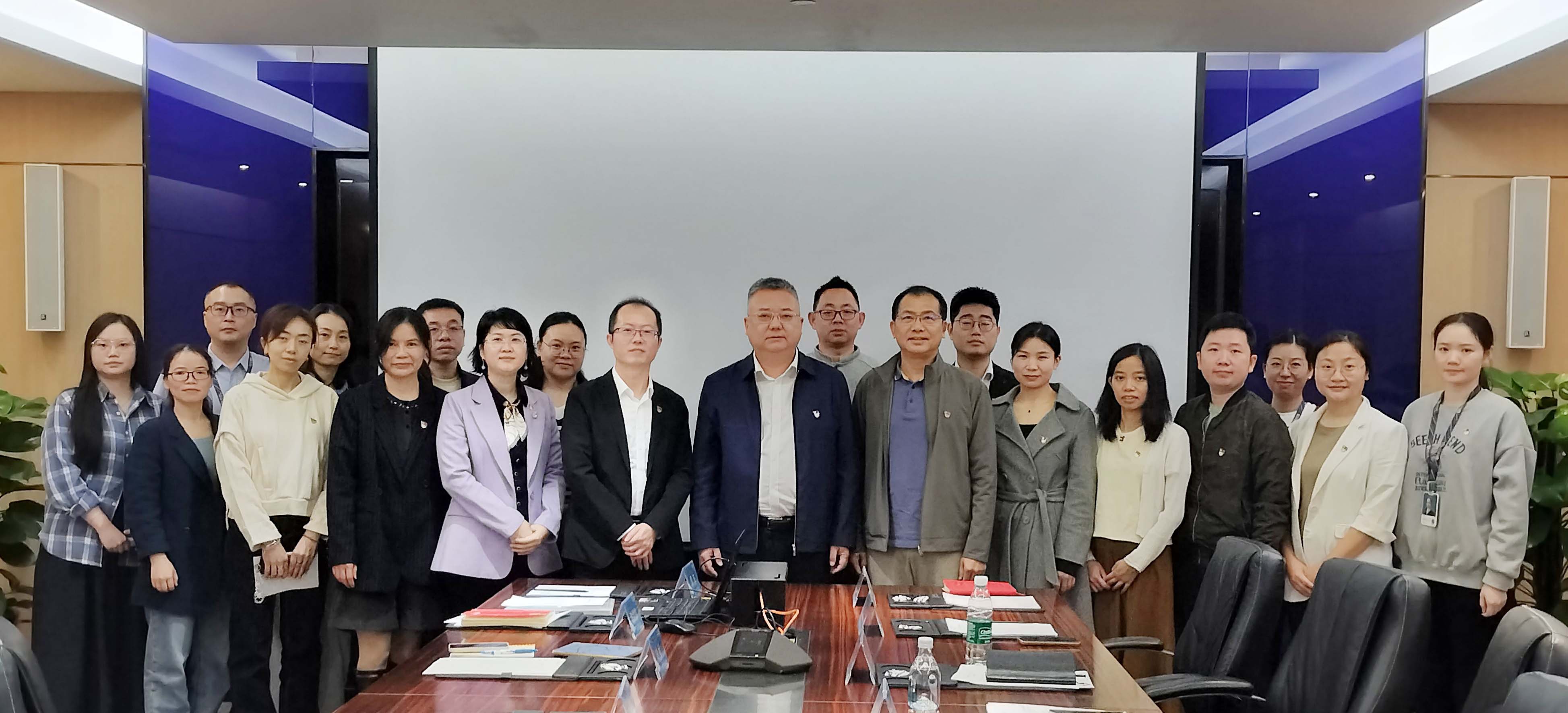 李程任深圳市pa视讯供应链股份有限公司党委书记，钟志华任党委副书记、纪委书记